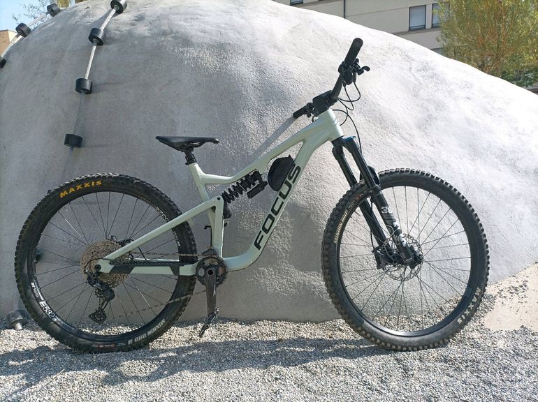 Used Focus JAM 6.9 2022 2022 Mountainbike — image 3 of 6