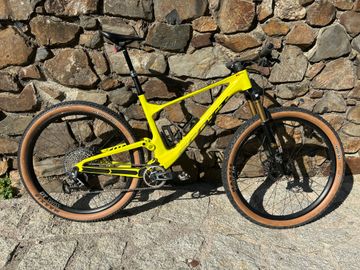 Used Scott RC XX AXS T-Type Kashima DTSWISS 1200XRC 2024 Mountainbike, White — image 1 of 9
