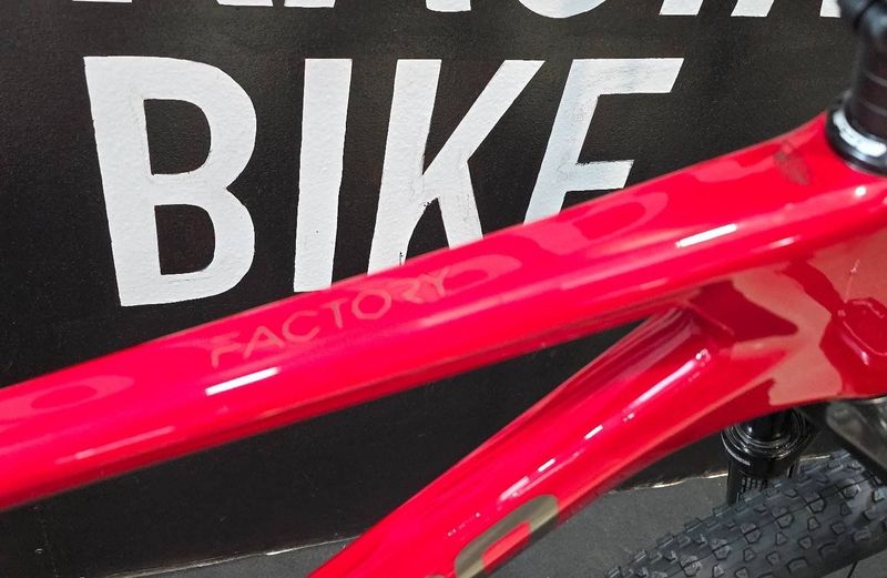 Used Megamo FACTORY 30 2022 2022 Mountainbike, Red, 29 — image 5 of 5