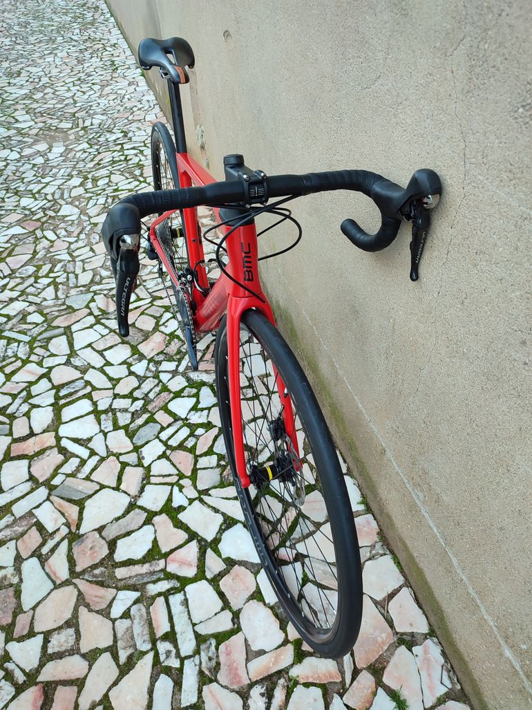 Used BMC Roadmachine 02 THREE 2019 2019 Road & Gravel, Red — image 4 of 16