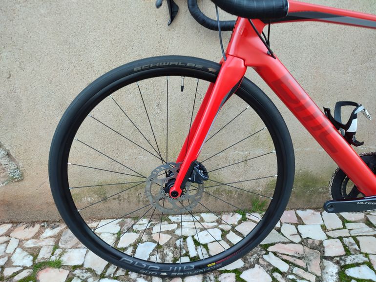 Used BMC Roadmachine 02 THREE 2019 2019 Road & Gravel, Red — image 15 of 16