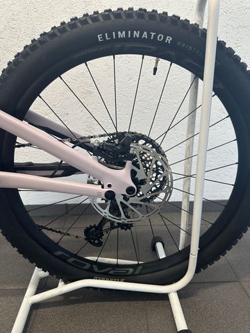 Brugt Specialized Turbo Levo Comp Carbon 2023 2023 Mountainbike — billede 5 af 7