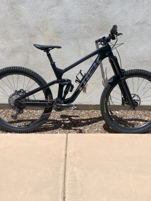 Trek - Slash 9.8 XT Gen 5 2023, 2023