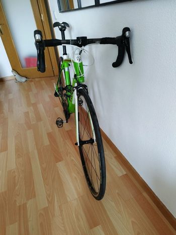 Used Trek Madone 2.3 H2 (Compact) 2013 2013 Road & Gravel — image 4 of 5