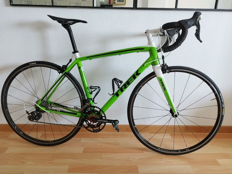 Used Trek Madone 2.3 H2 (Compact) 2013 2013 Road & Gravel — image 1 of 5