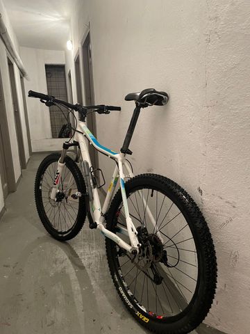 Used CUBE ACCESS WLS 2017 2017 Mountainbike, White, 27.5, 29 — image 4 of 13