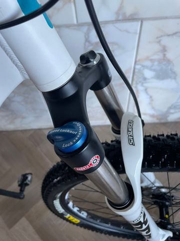 Used CUBE ACCESS WLS 2017 2017 Mountainbike, White, 27.5, 29 — image 5 of 13