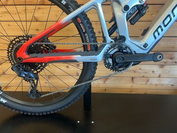 Used Mondraker DUNE R 2024 2024 Mountainbike, Light Gray, 29, 27.5 — image 3 of 3