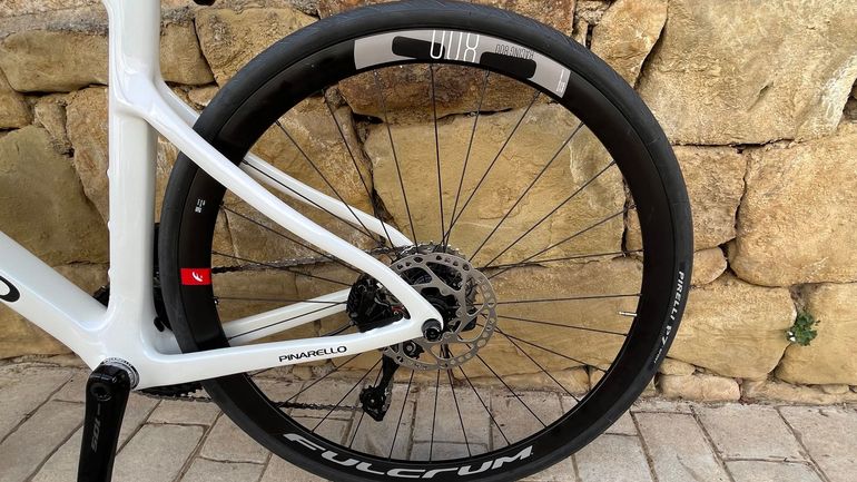 Used Pinarello X3 105 Di2 2023 2023 Road & Gravel, Blanco — image 7 of 7