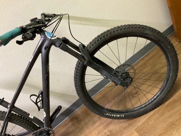 Used Specialized Fuse Comp 29 2022 2022 Mountainbike, Light Gray, 29 — image 4 of 9