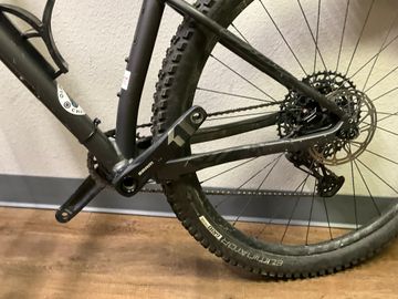 Used Specialized Fuse Comp 29 2022 2022 Mountainbike, Light Gray, 29 — image 6 of 9