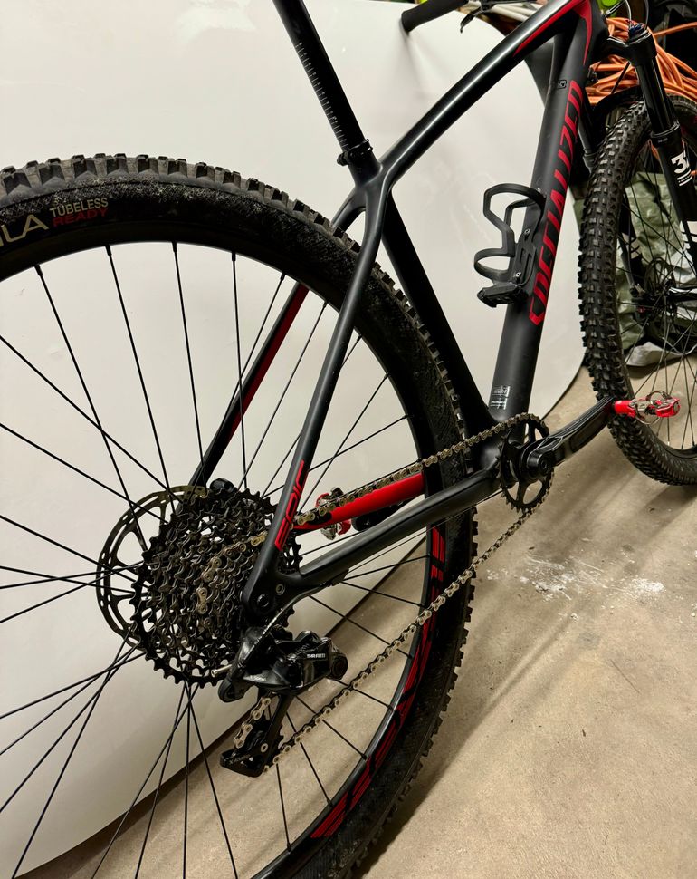 Specialized Men's Epic Hardtail Comp 2018 2018 Mountainbike usato, Rosso — immagine 3 di 6