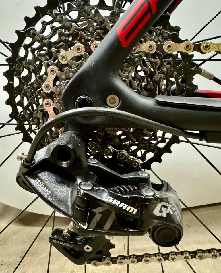 Specialized Men's Epic Hardtail Comp 2018 2018 Mountainbike usato, Rosso — immagine 2 di 6