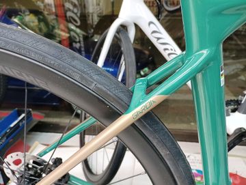 Used Wilier GARDA 105 DI2 SWR40 M GREEN GOLD 2024 Road & Gravel, Green — image 5 of 7