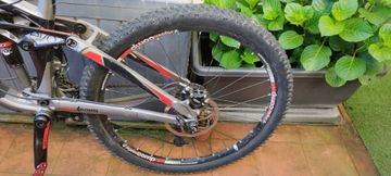 Used Trek Slash 8 2012 2012 Mountainbike, Light Gray, 26 — image 3 of 20