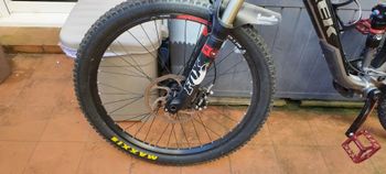 Used Trek Slash 8 2012 2012 Mountainbike, Light Gray, 26 — image 2 of 20
