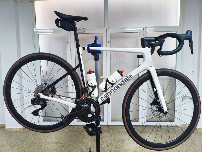 Used Cannondale SuperSix EVO Ultegra 2023 Road & Gravel, White — image 19 of 19