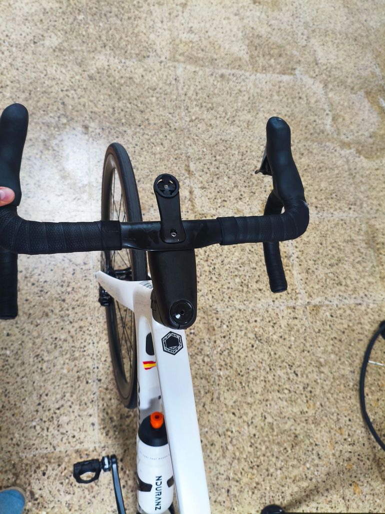 Used Cannondale SuperSix EVO Ultegra 2023 Road & Gravel, White — image 14 of 19