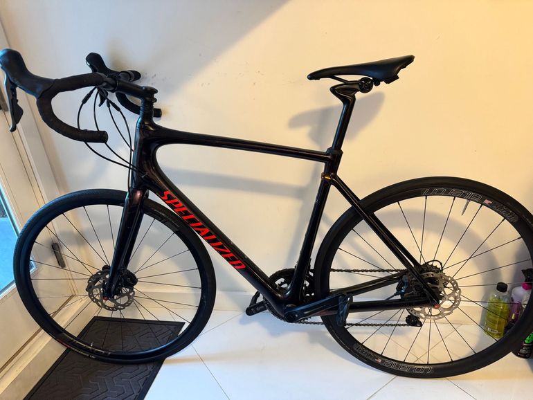 Used Specialized Roubaix Comp 2018 2018 Road & Gravel — image 1 of 3