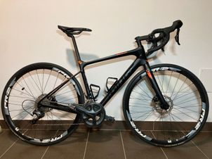 Giant - Defy Advanced 1 2017, 2017