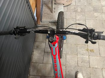 Used Stevens Sledge 2017 Mountainbike, Red — image 3 of 5