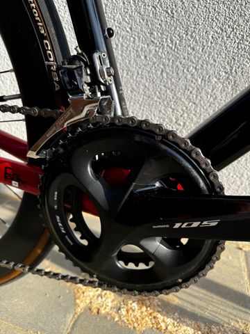 Used Ridley Fenix SLiC - Shimano 105 2x11sp 2022 Road & Gravel, Red — image 3 of 9