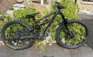 Specialized - Status 160 2022, 2022