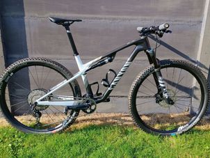 Canyon - Lux World Cup CF 6 2024, 2024