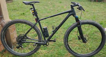 Used Specialized Chisel Standard 2023 Mountainbike, Black — image 1 of 8