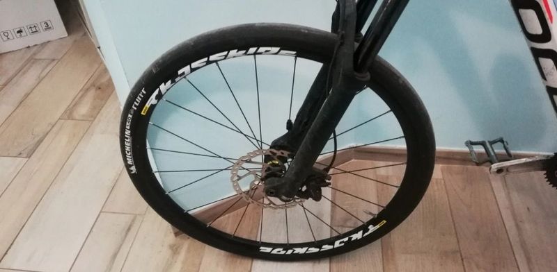 Używany Focus RAVEN Elite 2018 2018 Mountainbike — zdjęcie 6 z 7