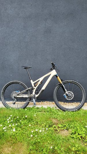 Specialized - Stumpjumper EVO Pro 2022, 2022