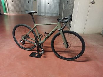 Used Canyon Grizl CF SL 6 AXS 2024 2024 Road & Gravel, Green — image 5 of 5