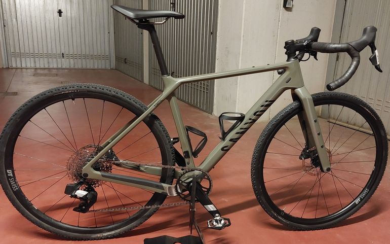 Used Canyon Grizl CF SL 6 AXS 2024 2024 Road & Gravel, Green — image 1 of 5