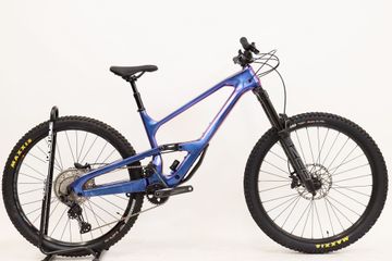 Used Cannondale Jekyll 2 2021 2021 Mountainbike, Purple, 29 — image 1 of 9