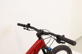 Used Trek Roscoe 9 2022 2022 Mountainbike, Red, 29 — image 6 of 9