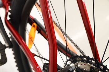Used Trek Roscoe 9 2022 2022 Mountainbike, Red, 29 — image 7 of 9