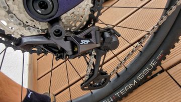 Trek Top Fuel 9.8 XT 2022 2022 Mountainbike usato, Arancione — immagine 4 di 6