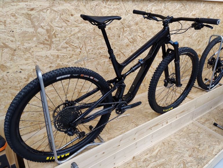 Used Cannondale Habit Carbon 3 2019 Mountainbike — image 6 of 8