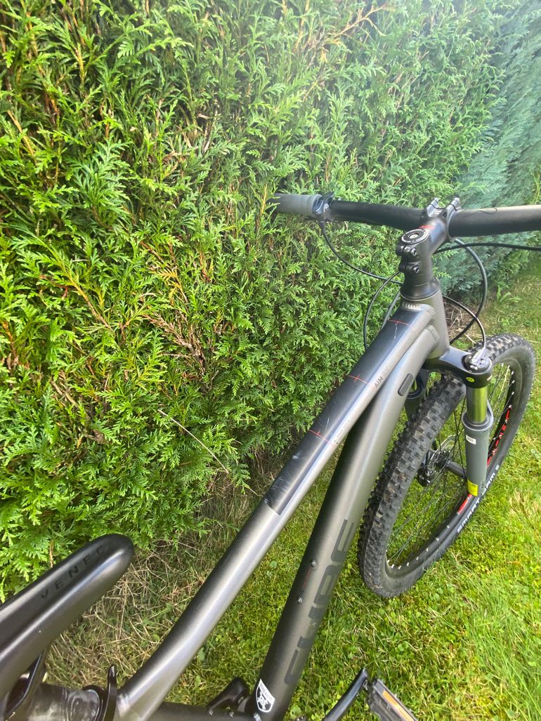 Used CUBE AIM, EX 2022 2022 Mountainbike, Black, 27.5, 29 — image 5 of 6