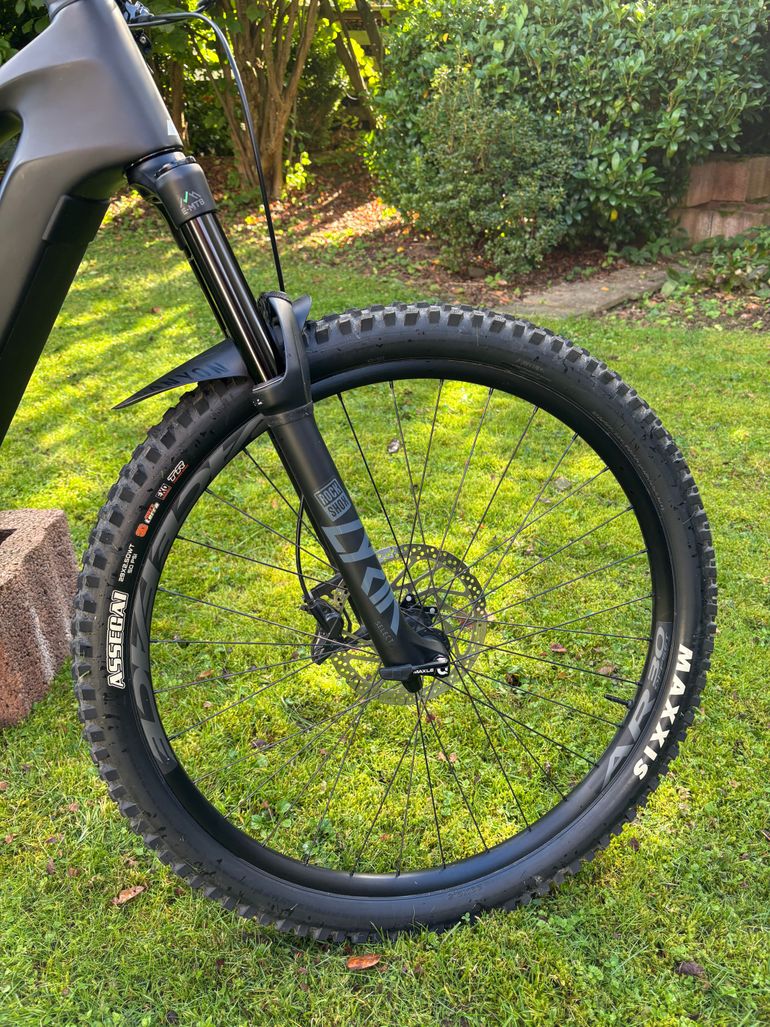 Brugt Canyon Spectral:ON CF 7 2022 2022 Mountainbike — billede 5 af 8