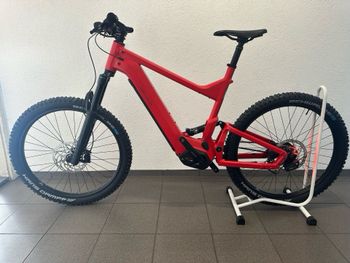 Used Riese & Müller Delite mountain rohloff 2023 2023 Mountainbike, Red, 27.5 — image 1 of 7