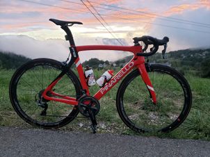 Pinarello - F8, 2019