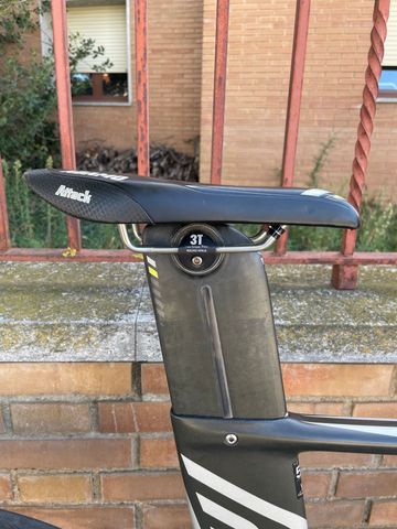 Felt IA 2 2017 2017 Road & Gravel usato, Nero — immagine 7 di 9