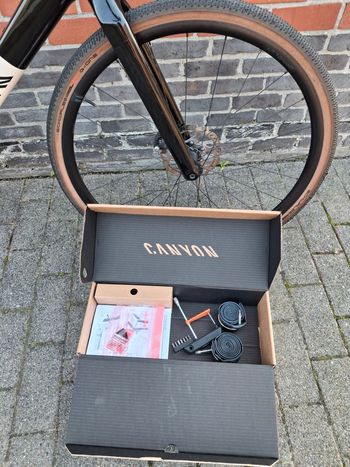 Used Canyon Grail CF SL 7 2024 2024 Road & Gravel, Hellgrau — image 10 of 10
