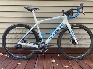 Trek - Domane LSR 9 LTD, 2022