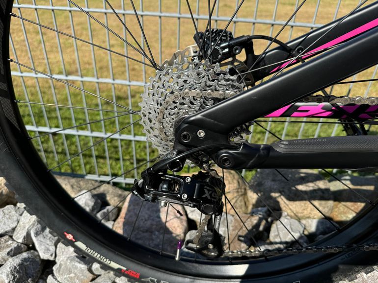 Used Specialized Rhyme FSR Comp 650b 2017 Mountainbike, Black — image 2 of 7