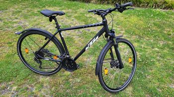 Used KTM Avenza Cross Street 2022 Road & Gravel, Black — image 1 of 10