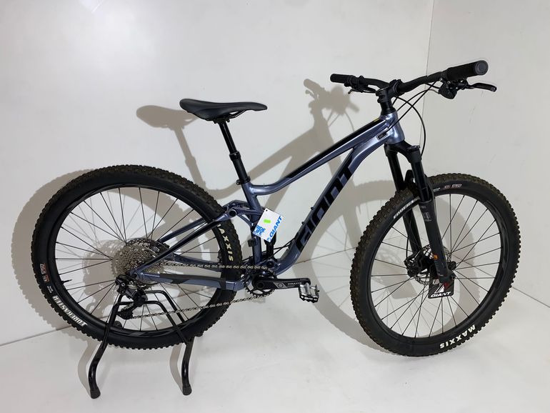 Full Suspension Mountain Bike 2021 Giant Stance 29 Giant Trance - Main Image