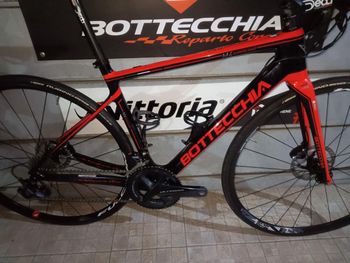 Used Bottecchia Emme 4 superlight 2021 Road & Gravel, Red — image 2 of 7