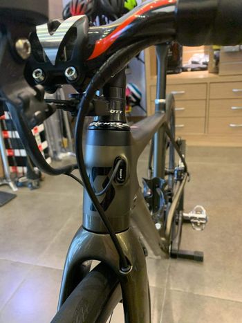 Brugt Scott Addict RC Premium disc 2019 2019 Road & Gravel — billede 3 af 8